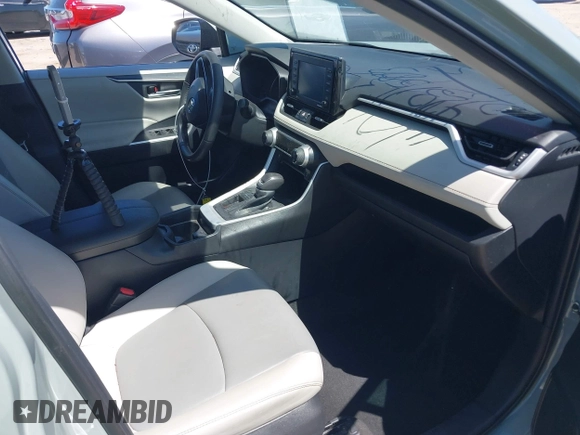 2021 Toyota RAV4 XLE Premium with VIN 2T3C1RFV0MW140682, listed as a IAAI auction lot 42315813 with 98,267 mi miles and . Bid and sale history available at DreamBid. Image 5.