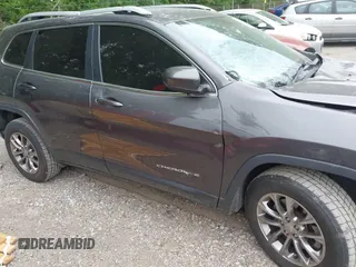 2020 Jeep Cherokee Latitude Plus with VIN 1C4PJMLBXLD580130, listed as a IAAI auction lot 42344240 with 82,814 mi miles and . Bid and sale history available at DreamBid. Image 13.