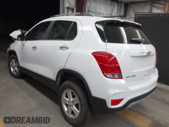 2020 Chevrolet Trax LT with VIN KL7CJPSB6LB005596, listed as a IAAI auction lot 41413980 with 1 mi miles. Bid and sale history available at carsss.com. Image 3.