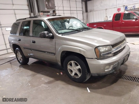 2002 Chevrolet TrailBlazer LTZ with VIN 1GNDT13SX22240103, listed as a IAAI auction lot 41832278 with 478,352 mi miles. Bid and sale history available at carsss.com. Image 1.