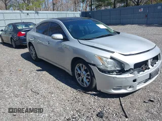 2013 Nissan Maxima S z VIN 1N4AA5AP0DC843524, wystawiony jako IAAI lot #41876748 z przebiegiem 184 307 mil mil oraz . Historia ofert i sprzedaży dostępna na DreamBid. Obrazek 1.