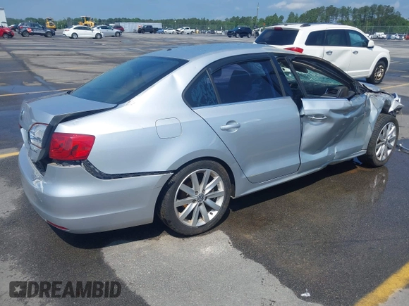 2013 Volkswagen Jetta SE с VIN 3VWDX7AJXDM455340, выставлен на аукционе IAAI как лот 42198360 с пробегом 31 024 миль миль и . История ставок и продаж доступна на DreamBid. Изображение 4.