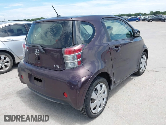 2012 Scion iQ z VIN JTNJJXB02CJ016962, wystawiony jako IAAI lot #42839271 z przebiegiem 126 555 mil mil oraz . Historia ofert i sprzedaży dostępna na DreamBid. Obrazek 4.