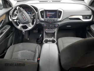2018 GMC Terrain SLE z VIN 3GKALTEV1JL363868, wystawiony jako Copart lot #53511345 z przebiegiem 58 289 mil mil oraz Szkody całkowita. Historia ofert i sprzedaży dostępna na DreamBid. Obrazek 8.