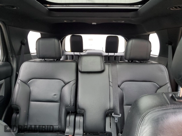 2017 Ford Explorer XLT с VIN 1FM5K8D87HGB91090, выставлен на аукционе Copart как лот 54681015 с пробегом 125 594 миль миль и Списание • Salvage title. История ставок и продаж доступна на DreamBid. Изображение 10.