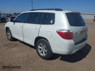 2009 Toyota Highlander with VIN JTEDS41A192082084, listed as a IAAI auction lot 42074005 with 201,324 mi miles. Bid and sale history available at carsss.com. Image 3.