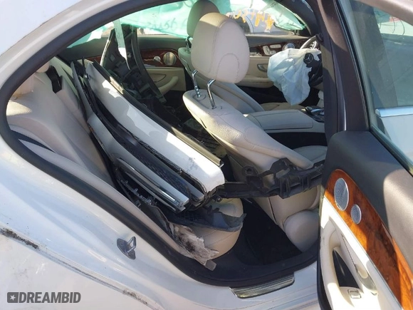 2018 Mercedes-Benz E-Class E 300 with VIN WDDZF4KB6JA377560, listed as a IAAI auction lot 41730305 with 36,477 mi miles. Bid and sale history available at carsss.com. Image 8.