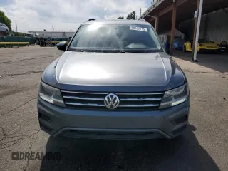 2020 Volkswagen Tiguan S with VIN 3VV1B7AXXLM123021, listed as a Copart auction lot 58362715 with 88,548 mi miles and Salvage title. Bid and sale history available at DreamBid. Image 5.