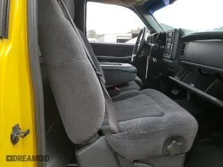 2002 Chevrolet Silverado 1500 LS with VIN 1GCEC14V02Z263127, listed as a Copart auction lot 44550445 with 215,471 mi miles and Salvage Title. Bid and sale history available at carsss.com. Image 10.