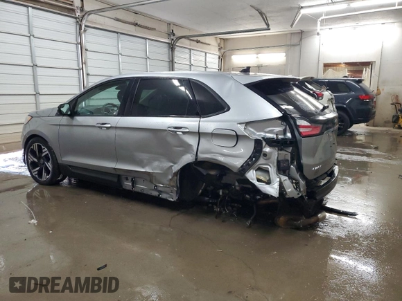 2020 Ford Edge SE z VIN 2FMPK4G9XLBA07766, wystawiony jako Copart lot #56852365 z przebiegiem 151 664 mil mil oraz Szkoda całkowita • Salvage title. Historia ofert i sprzedaży dostępna na DreamBid. Obrazek 2.