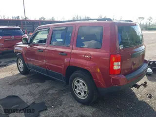 2016 Jeep Patriot Sport with VIN 1C4NJPBA4GD528547, listed as a IAAI auction lot 41223353 with 63,057 mi miles. Bid and sale history available at carsss.com. Image 3.