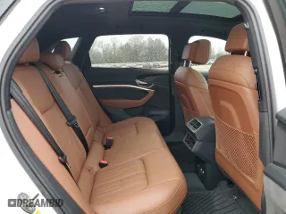 2019 Audi e-tron Prestige with VIN WA1VAAGE7KB024839, listed as a Copart auction lot 38277753 with 35,418 mi miles. Bid and sale history available at carsss.com. Image 11.