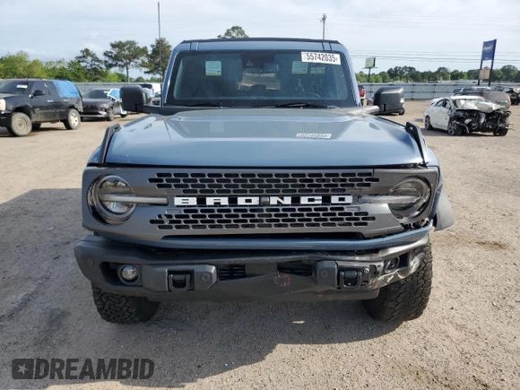 2023 Ford Bronco z VIN 1FMEE5DPXPLA82044, wystawiony jako Copart lot #55742035 z przebiegiem 50 397 mil mil oraz Szkoda całkowita • Salvage title. Historia ofert i sprzedaży dostępna na DreamBid. Obrazek 5.
