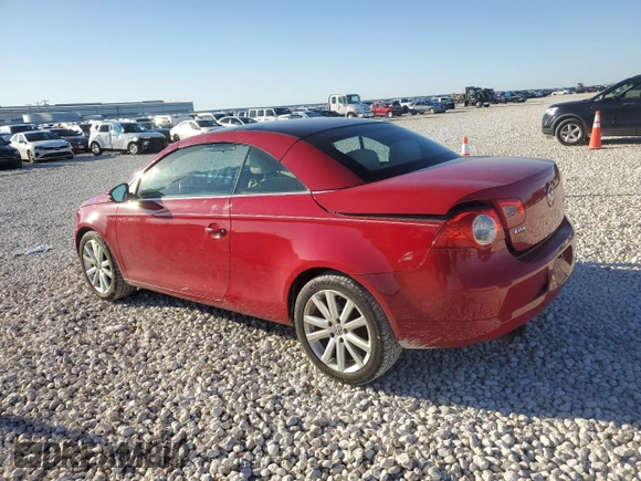 2011 Volkswagen Eos Komfort with VIN WVWBW7AH8BV003481, listed as a Copart auction lot 83985554 with 123,299 mi miles and Salvage Title. Bid and sale history available at DreamBid. Image 2.