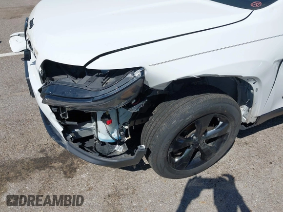 2019 Jeep Cherokee Latitude Plus z VIN 1C4PJMLB7KD394026, wystawiony jako IAAI lot #42078282 z przebiegiem 113 503 mil mil oraz . Historia ofert i sprzedaży dostępna na DreamBid. Obrazek 6.