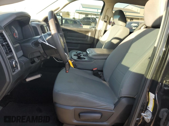 2018 Ram 1500 Express z VIN 3C6RR7KG3JG203310, wystawiony jako Copart lot #82222274 z przebiegiem 84 017 mil mil oraz Szkoda całkowita • Salvage title. Historia ofert i sprzedaży dostępna na DreamBid. Obrazek 7.