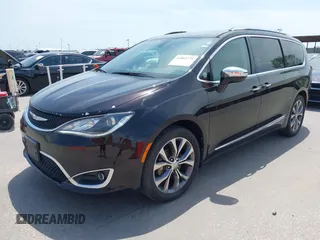 2017 Chrysler Pacifica Limited with VIN 2C4RC1GG8HR583927, listed as a IAAI auction lot 42062739 with 159,234 mi miles and . Bid and sale history available at DreamBid. Image 19.
