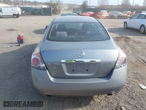2008 Nissan Altima 2.5 SL with VIN 1N4AL21E58N421296, listed as a IAAI auction lot 41772701 with 162,671 mi miles. Bid and sale history available at carsss.com. Image 17.