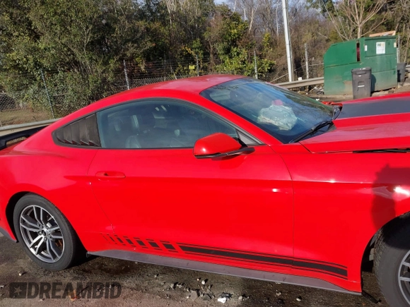 2016 Ford Mustang EcoBoost z VIN 1FA6P8TH1G5304916, wystawiony jako IAAI lot #41588736 z przebiegiem 55 284 mil mil oraz . Historia ofert i sprzedaży dostępna na DreamBid. Obrazek 12.