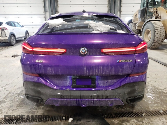 2022 BMW X6 M50i z VIN 5UXCY8C07N9K85135, wystawiony jako Copart lot #45385725 z przebiegiem 57 106 mil mil oraz Szkoda całkowita • Salvage title. Historia ofert i sprzedaży dostępna na DreamBid. Obrazek 6.