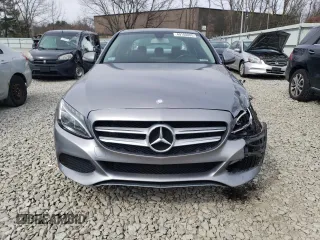 2016 Mercedes-Benz C 300 Luxury z VIN 55SWF4KB3GU109853, wystawiony jako Copart lot #49108095 z przebiegiem 111 508 mil mil oraz Szkoda całkowita • Salvage title. Historia ofert i sprzedaży dostępna na DreamBid. Obrazek 5.