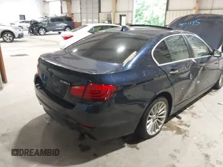 2011 BMW 5 Series 535i z VIN WBAFR7C55BC606991, wystawiony jako IAAI lot #42249804 z przebiegiem 47 417 mil mil oraz . Historia ofert i sprzedaży dostępna na DreamBid. Obrazek 4.