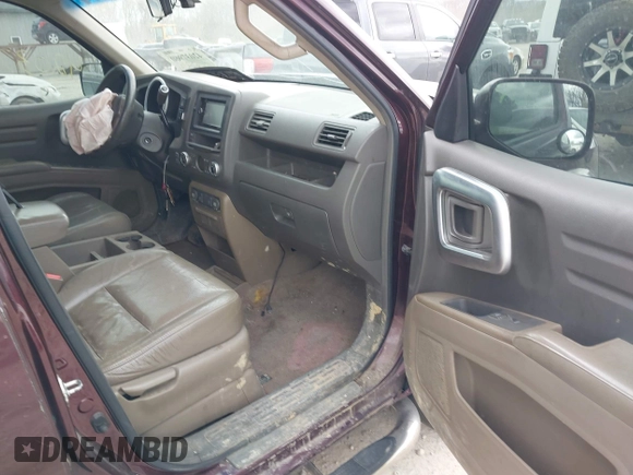 2008 Honda Ridgeline RTL with VIN 2HJYK16558H511163, listed as a IAAI auction lot 42037960 with 191,456 mi miles. Bid and sale history available at carsss.com. Image 5.