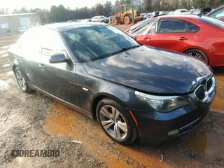 2009 BMW 5 Series 528i with VIN WBANU53529C121796, listed as a IAAI auction lot 35911209 with 178,049 mi miles and . Bid and sale history available at carsss.com. Image 1.
