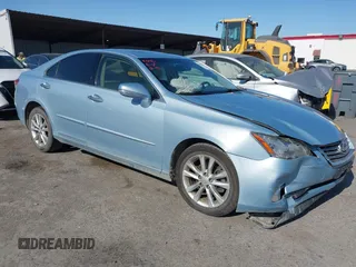 2012 Lexus ES 330 z VIN JTHBK1EGXC2498181, wystawiony jako IAAI lot #42528043 z przebiegiem 146 958 mil mil oraz . Historia ofert i sprzedaży dostępna na DreamBid. Obrazek 1.