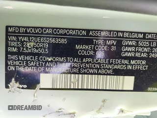 2025 Volvo XC40 Plus Bright Theme z VIN YV4L12UE6S2563585, wystawiony jako IAAI lot #42314264 z przebiegiem 2972 mil mil oraz . Historia ofert i sprzedaży dostępna na DreamBid. Obrazek 9.