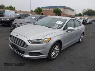 2016 Ford Fusion SE z VIN 3FA6P0H73GR144942, wystawiony jako IAAI lot #42770565 z przebiegiem 42 986 mil mil oraz . Historia ofert i sprzedaży dostępna na DreamBid. Obrazek 2.