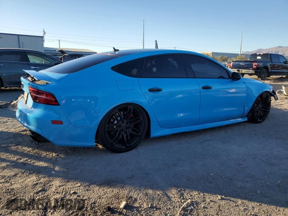 2015 Audi RS 7 Prestige z VIN WUAW2AFC8FN900199, wystawiony jako Copart lot #86767954 z przebiegiem 80 346 mil mil oraz Szkody całkowita. Historia ofert i sprzedaży dostępna na DreamBid. Obrazek 3.