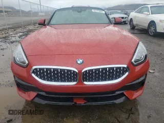 2022 BMW Z4 sDrive30i with VIN WBAHF3C00NWX48523, listed as a Copart auction lot 40779684 with 17,404 mi miles. Bid and sale history available at carsss.com. Image 5.