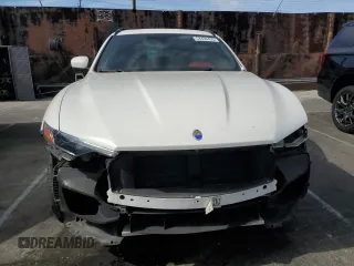 2018 Maserati Levante GranSport с VIN ZN661XUS5JX259568, выставлен на аукционе Copart как лот 54436435 с пробегом 64 199 миль миль и Списание • Salvage title. История ставок и продаж доступна на DreamBid. Изображение 5.