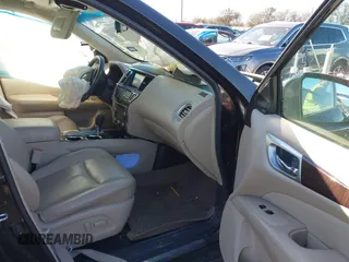 2016 Nissan Pathfinder S z VIN 5N1AR2MN4GC646951, wystawiony jako IAAI lot #41411060 z przebiegiem 121 690 mil mil oraz . Historia ofert i sprzedaży dostępna na DreamBid. Obrazek 5.
