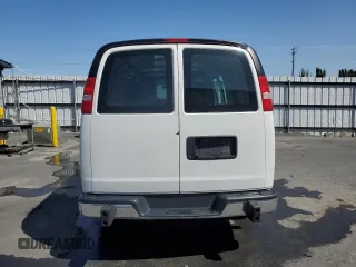2019 Chevrolet Express Cargo z VIN 1GCWGAFG9K1299520, wystawiony jako Copart lot #60213205 z przebiegiem 116 068 mil mil oraz Szkoda całkowita • Salvage title. Historia ofert i sprzedaży dostępna na DreamBid. Obrazek 6.