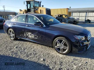 2019 Mercedes-Benz E 450 with VIN WDDZF6JB0KA515463, listed as a Copart auction lot 46829745 with 32,356 mi miles and Salvage Title. Bid and sale history available at DreamBid. Image 4.