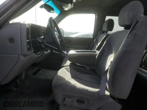 2000 GMC New Sierra 1500 SLE with VIN 2GTEK19T7Y1310097, listed as a Copart auction lot 84557764 with 257,060 mi miles and Salvage Title. Bid and sale history available at carsss.com. Image 7.