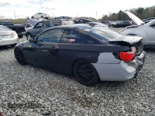 2011 BMW 3 Series 335i xDrive с VIN WBAKF9C51BE262129, выставлен на аукционе Copart как лот 52133195 с пробегом 99 942 миль миль и Чистый • Clean title. История ставок и продаж доступна на DreamBid. Изображение 2.