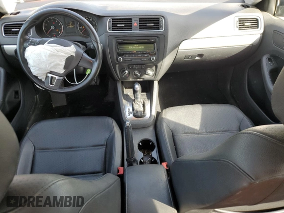 2013 Volkswagen Jetta SE with VIN 3VWDX7AJ1DM357085, listed as a Copart auction lot 55045725 with 156,513 mi miles and Salvage title. Bid and sale history available at DreamBid. Image 8.