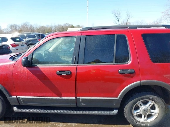 2003 Ford Explorer XLT z VIN 1FMZU73W13UA55229, wystawiony jako IAAI lot #41758546 z przebiegiem 178 469 mil mil oraz . Historia ofert i sprzedaży dostępna na DreamBid. Obrazek 14.