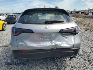 2023 Honda HR-V LX with VIN 3CZRZ2H34PM749084, listed as a Copart auction lot 62288875 with 14,863 mi miles and Salvage title. Bid and sale history available at DreamBid. Image 6.