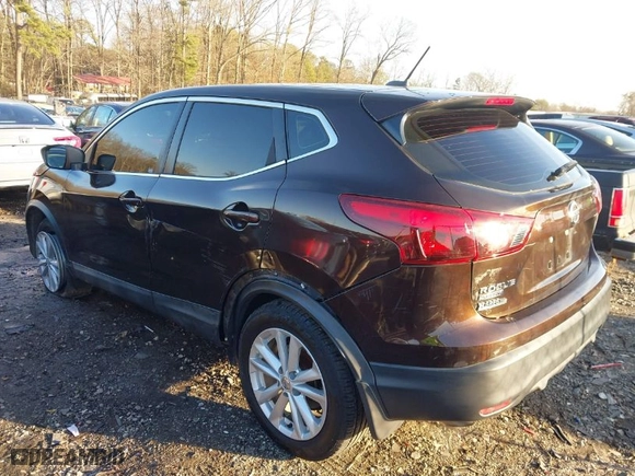 2017 Nissan Rogue Sport SV with VIN JN1BJ1CP4HW009249, listed as a IAAI auction lot 41448088 with 123,546 mi miles. Bid and sale history available at carsss.com. Image 3.