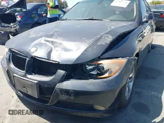 2006 BMW 3 Series 325i with VIN WBAVB13506KX64969, listed as a IAAI auction lot 41965728 with 134,858 mi miles. Bid and sale history available at carsss.com. Image 6.