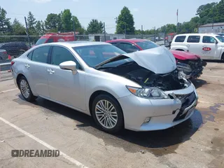 2015 Lexus ES 330 с VIN JTHBK1GGXF2181826, выставлен на аукционе IAAI как лот 42396308 с пробегом 137 077 миль миль и . История ставок и продаж доступна на DreamBid. Изображение 1.
