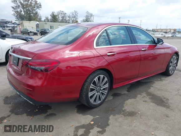 2021 Mercedes-Benz E 350 with VIN W1KZF8DB1MA977976, listed as a IAAI auction lot 42130835 with 30,584 mi miles and . Bid and sale history available at DreamBid. Image 4.