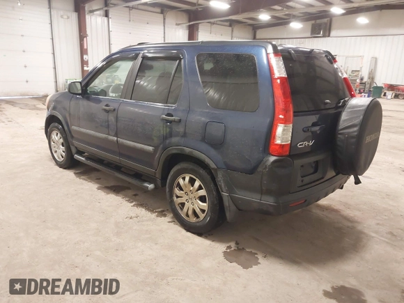 2005 Honda CR-V EX with VIN SHSRD78815U347000, listed as a IAAI auction lot 41982177 with 194,233 mi miles. Bid and sale history available at carsss.com. Image 3.
