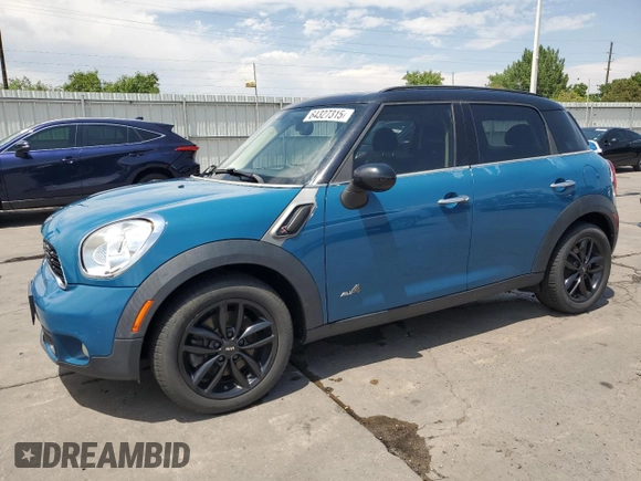 2012 MINI Countryman S with VIN WMWZC5C59CWL56156, listed as a Copart auction lot 64327315 with 140,158 mi miles and Clean title. Bid and sale history available at DreamBid. Image 1.