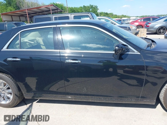 2013 Chrysler 300 with VIN 2C3CCAET5DH650221, listed as a IAAI auction lot 42071848 with 1 mi miles. Bid and sale history available at carsss.com. Image 12.