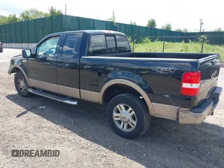 2004 Ford F-150 XLT z VIN 1FTPX14504NB38703, wystawiony jako IAAI lot #42680250 z przebiegiem 135 335 mil mil oraz . Historia ofert i sprzedaży dostępna na DreamBid. Obrazek 3.